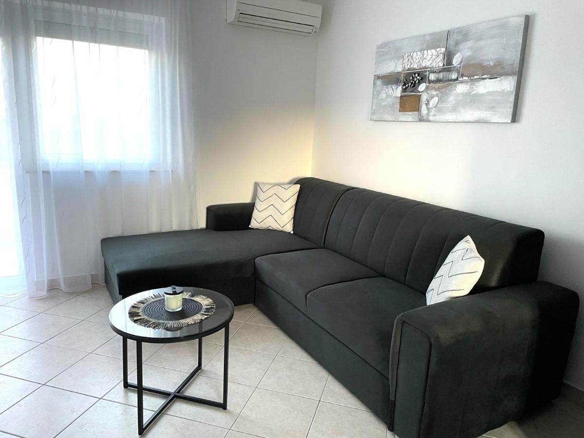 Apartments Elvira Krk Town Exterior foto